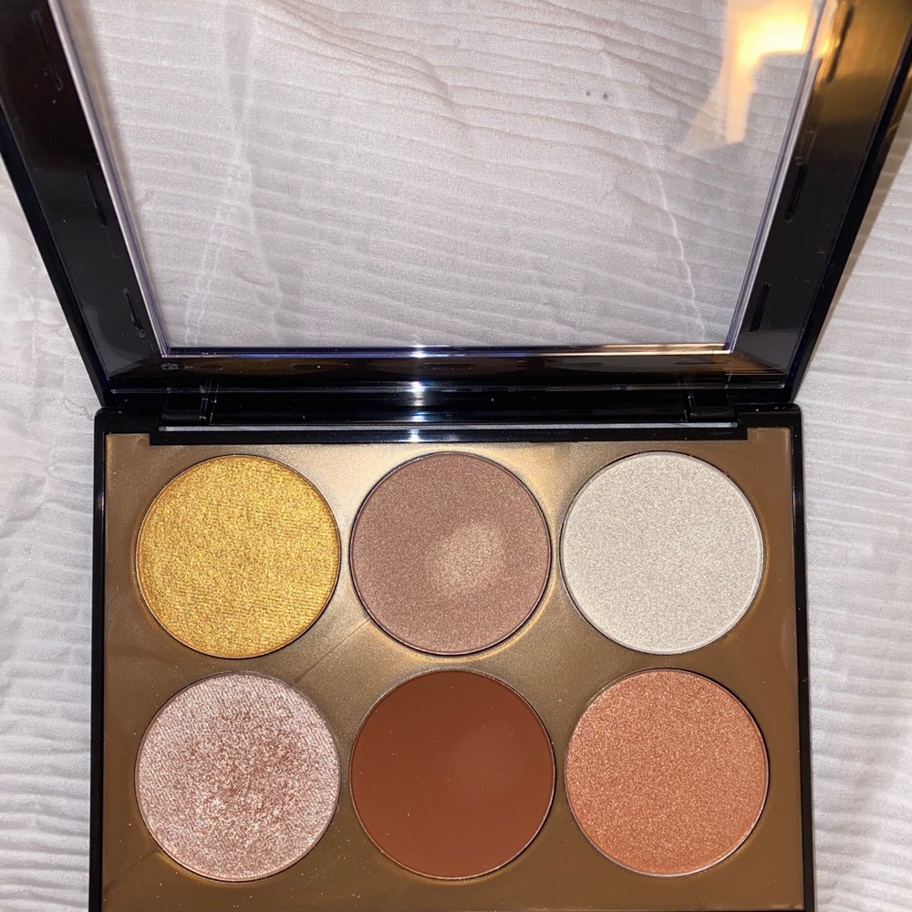 Olivia Jade makeup pallet